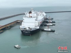 马年首艘LNG船“兰花”轮顺利靠泊漳州港