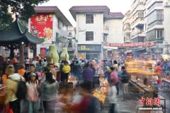 广州坑口生菜会民俗活动人气旺